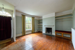 Sitting Room- click for photo gallery